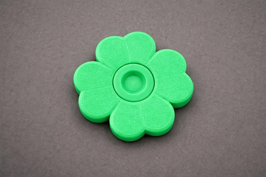St. Patrick’s Day Fidget • Mini Shamrock Spinner • 3D Printed Desk Toy