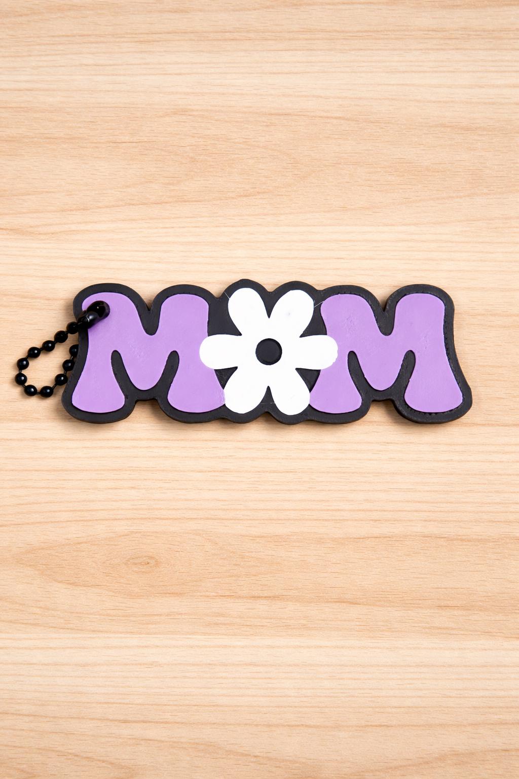 MOM Keychain with Flower, Pastel Color Keyring, Mother’s Day Present